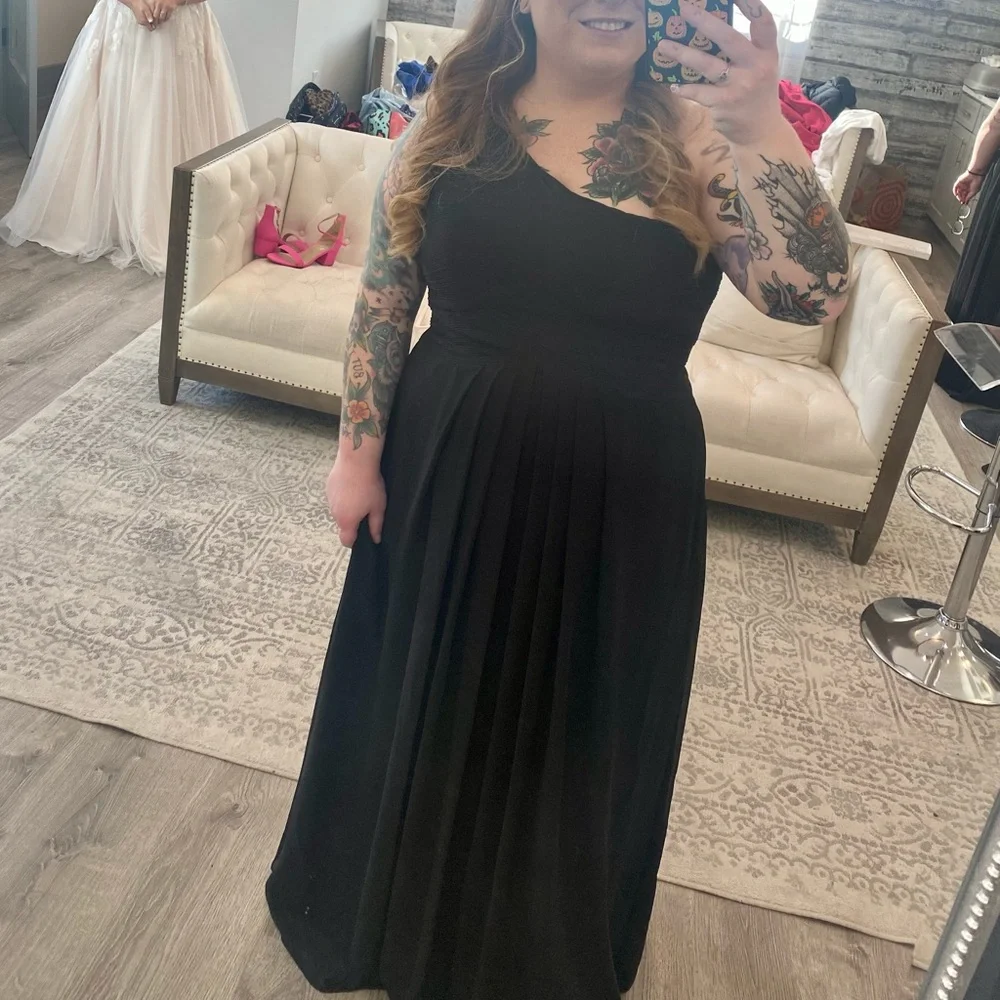 Bridesmaid Dress/Event Dress - Picture 1 of 10
